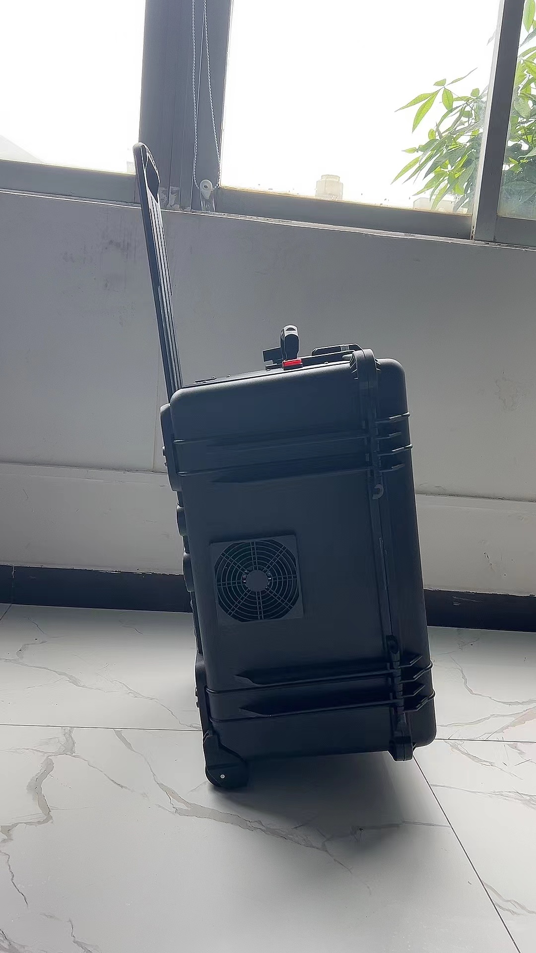 乐亭手拉箱型移动通信干扰器